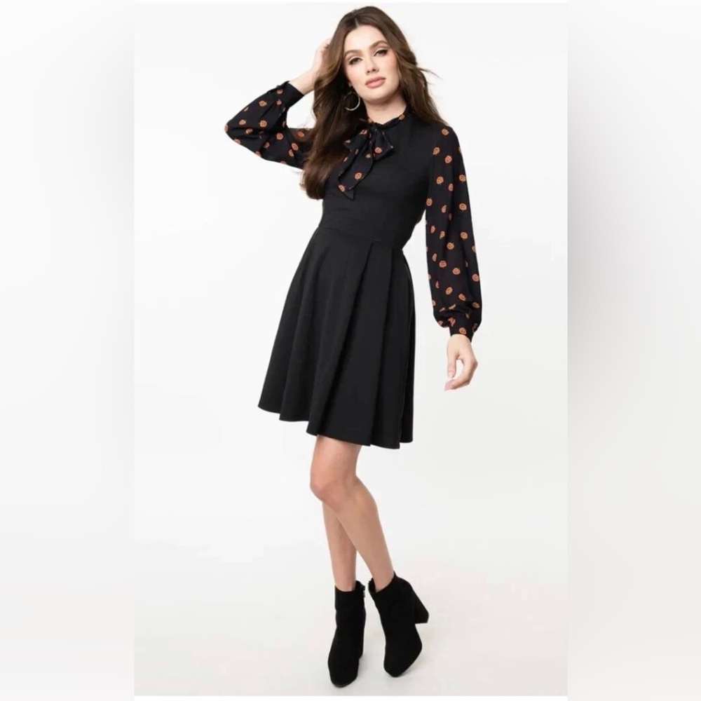 Smak Parlor Chic Black/Pumpkin Polka Dot Sleeve Dress